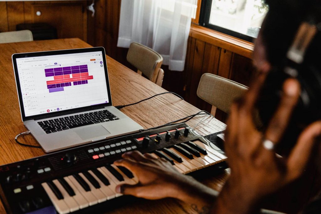 aprender a tocar teclado sozinho auto didate